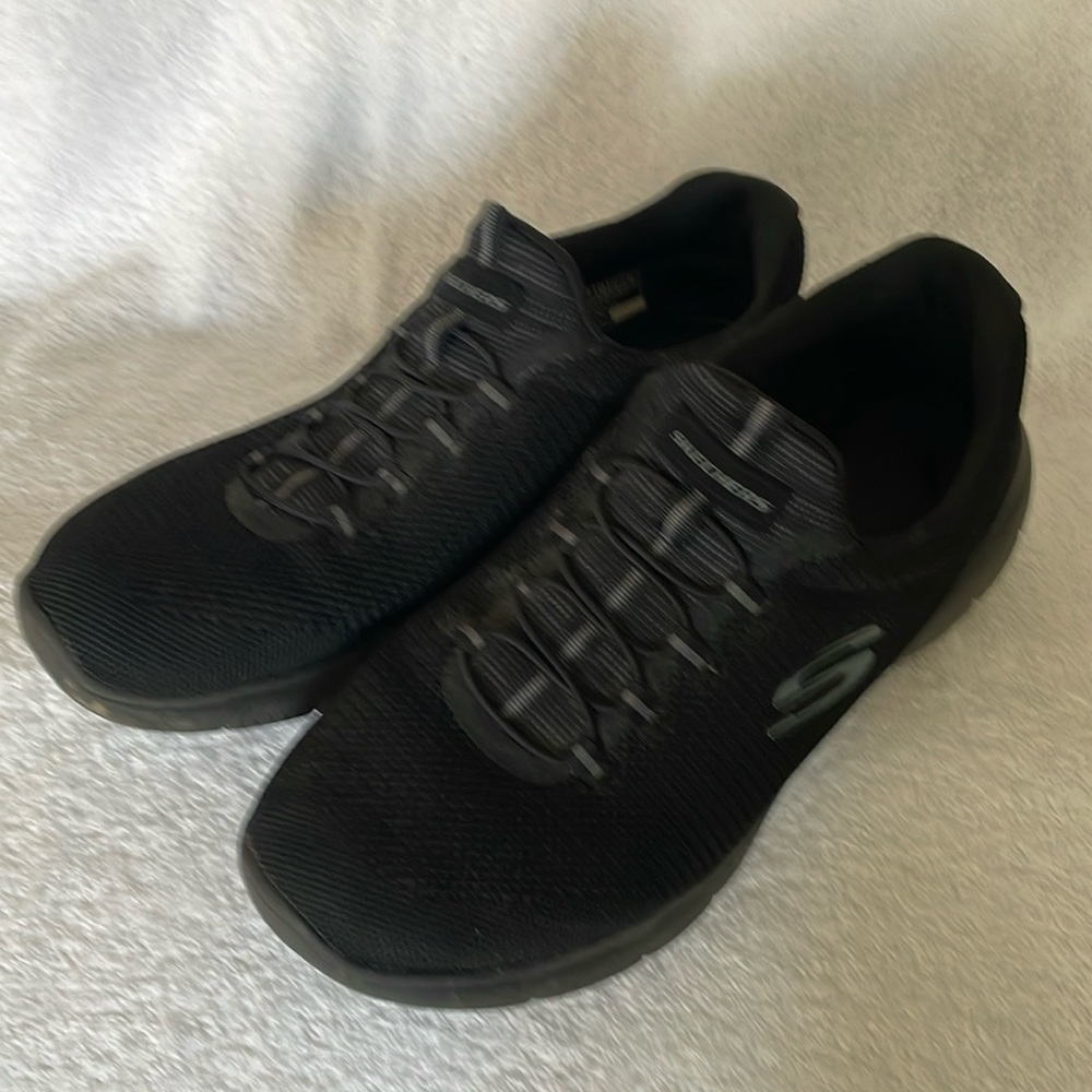Sketchers slipons